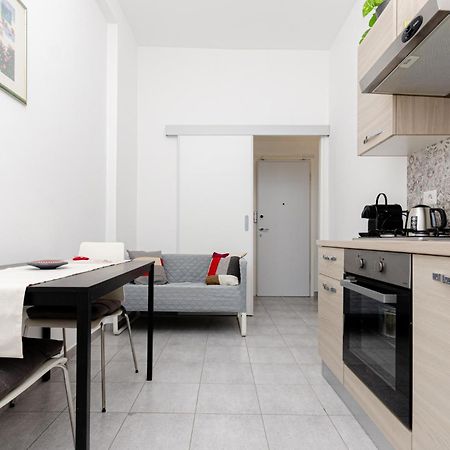 Vivimihome - Crespi House A 3 Minuti Dalla Metro Milan Exterior photo